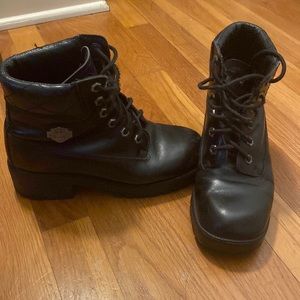 Woman Harley Davidson boots
